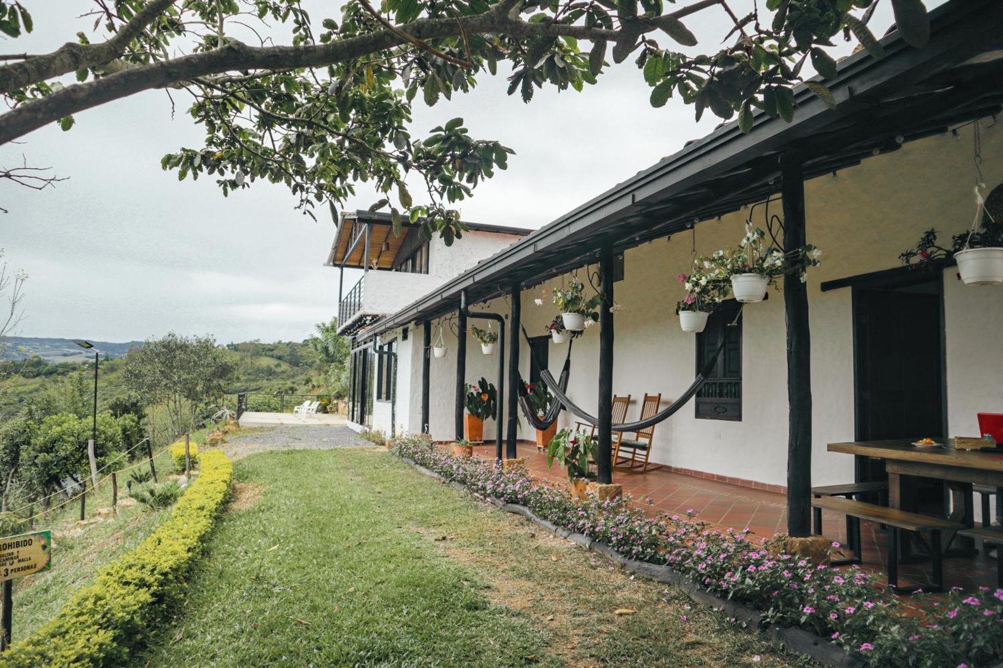 Casa Luna Hotel Campestre & Spa San Gil Exteriör bild